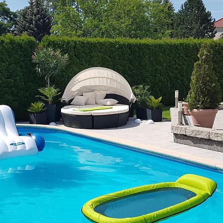 Gaestezimmer Im Bewohnten Efh Mit Pool Und Garten Ziltendorf Eksteriør billede