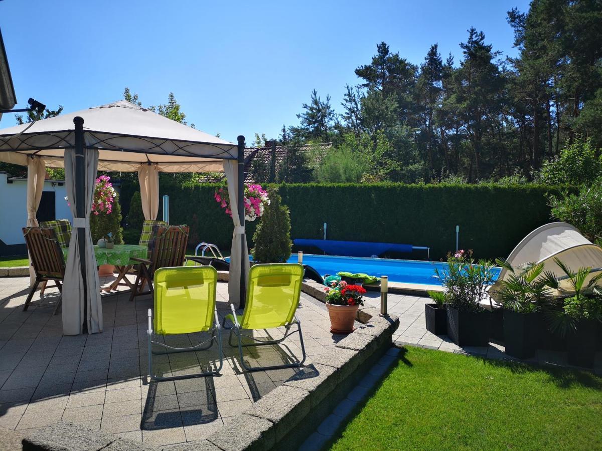 Gaestezimmer Im Bewohnten Efh Mit Pool Und Garten Ziltendorf Eksteriør billede