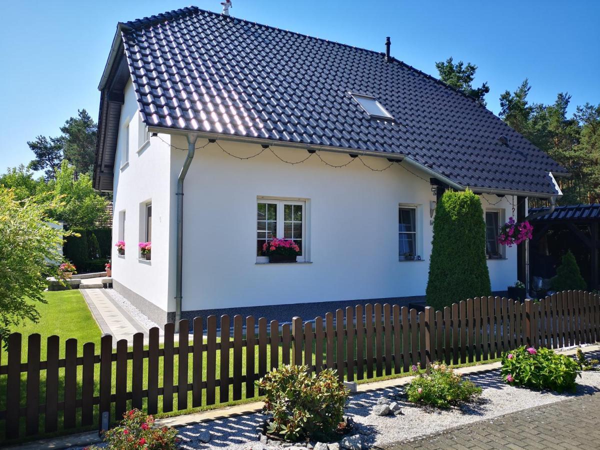 Gaestezimmer Im Bewohnten Efh Mit Pool Und Garten Ziltendorf Eksteriør billede