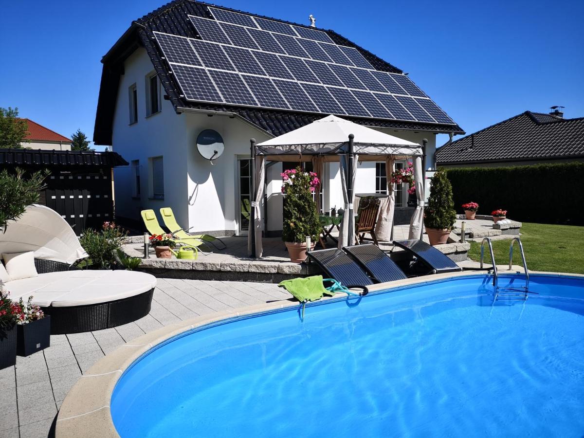 Gaestezimmer Im Bewohnten Efh Mit Pool Und Garten Ziltendorf Eksteriør billede